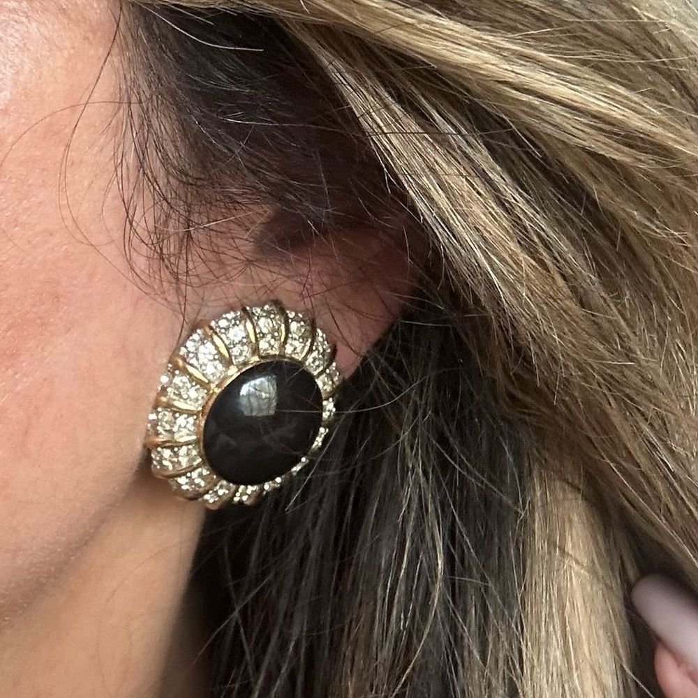 St John Elegant Black and Gold Vintage Earrings - Picture 2 of 5